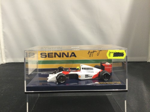 Minichamps 540894301 - 1:43,