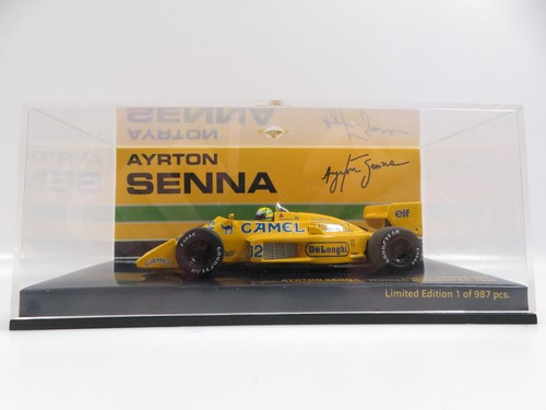 Minichamps 540874392 - 1:43,